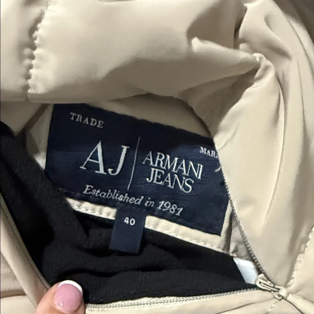 Armani Jeans Reversible Tan Quilted Puffer with Faux Fur Collar - Picture 4 of 8